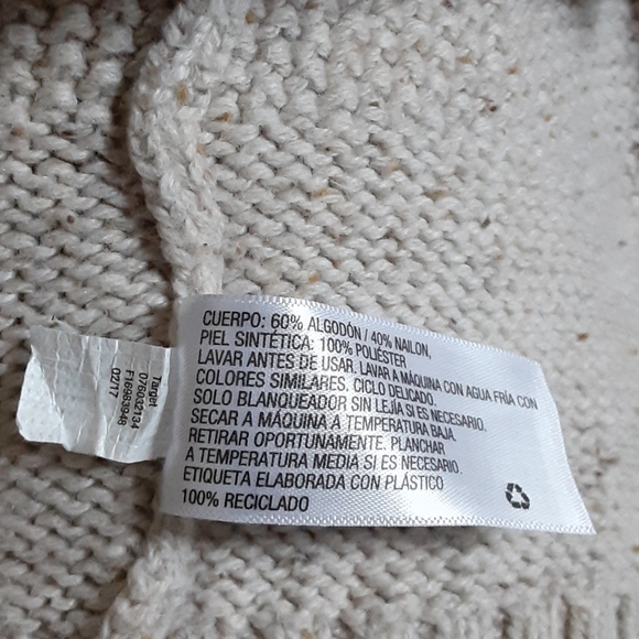 Cat & Jack Sweater - Picture 7 of 7